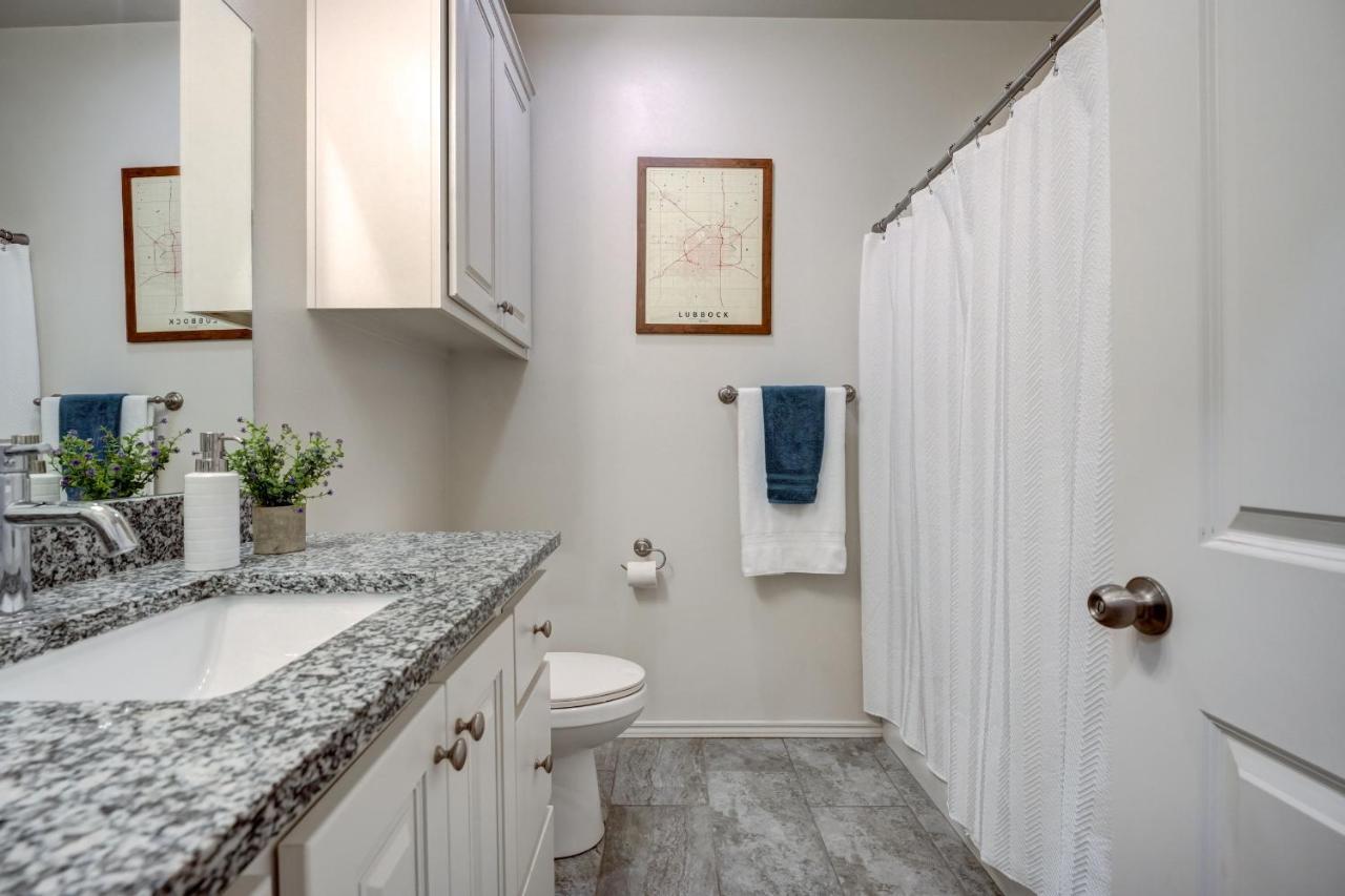 Luxury Lubbock Home Retreat Near Texas Tech Екстериор снимка